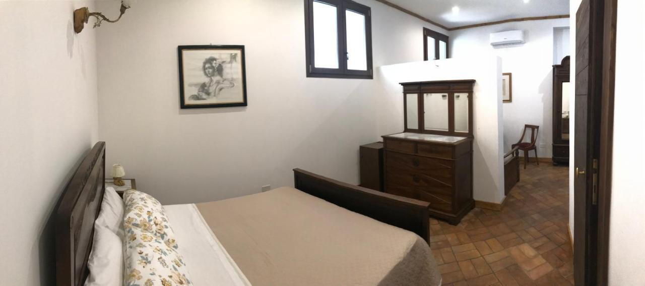 Le Prigioni Del Palazzo B&B 索拉 外观 照片