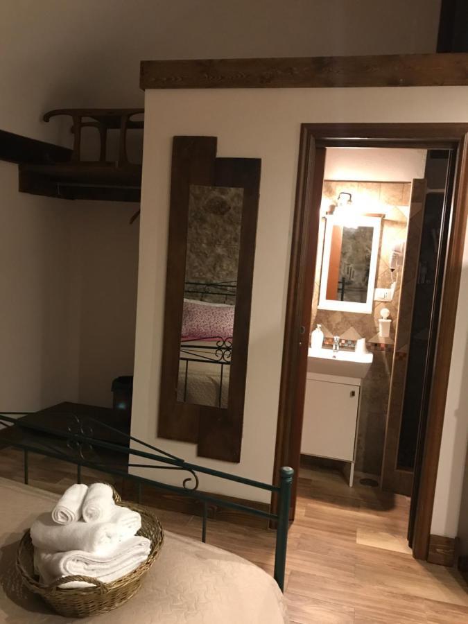 Le Prigioni Del Palazzo B&B 索拉 外观 照片