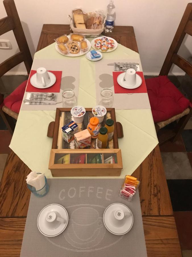 Le Prigioni Del Palazzo B&B 索拉 外观 照片