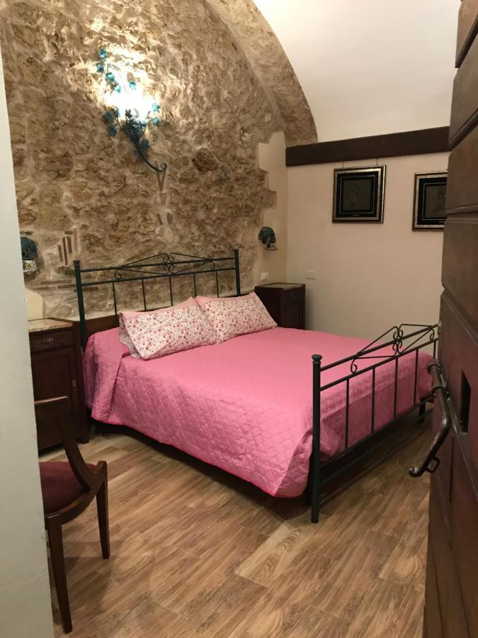 Le Prigioni Del Palazzo B&B 索拉 外观 照片