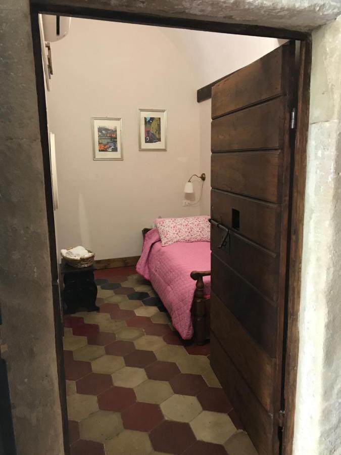 Le Prigioni Del Palazzo B&B 索拉 外观 照片