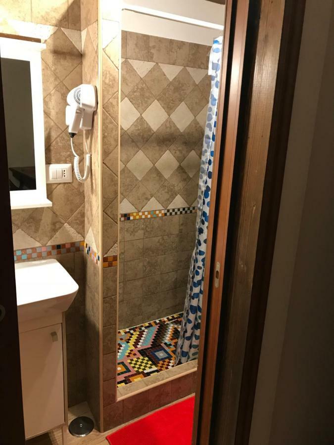 Le Prigioni Del Palazzo B&B 索拉 外观 照片